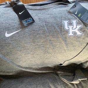 NWT long sleeve Nike and Kentucky drift shirt